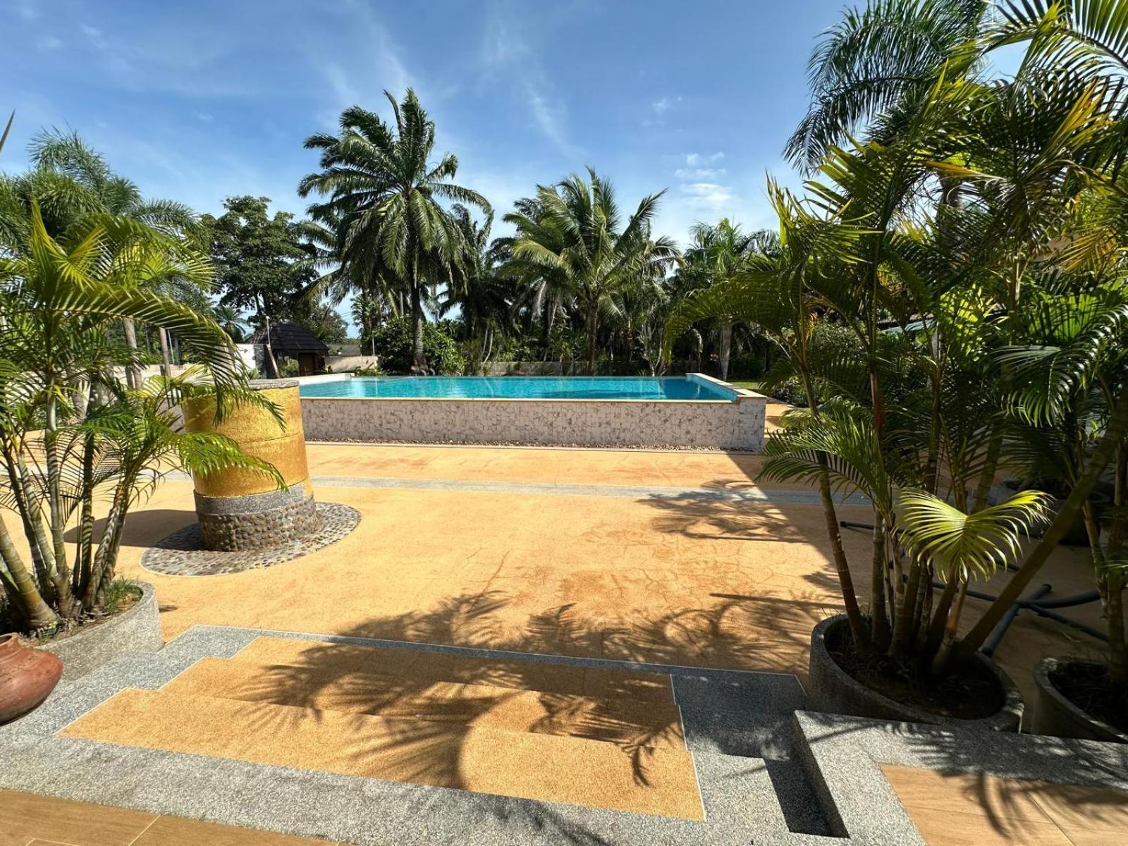 Thip Siam Village Ao Nam Mao Bagian luar foto